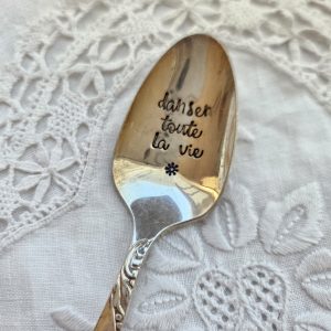 Cuillère gravée
